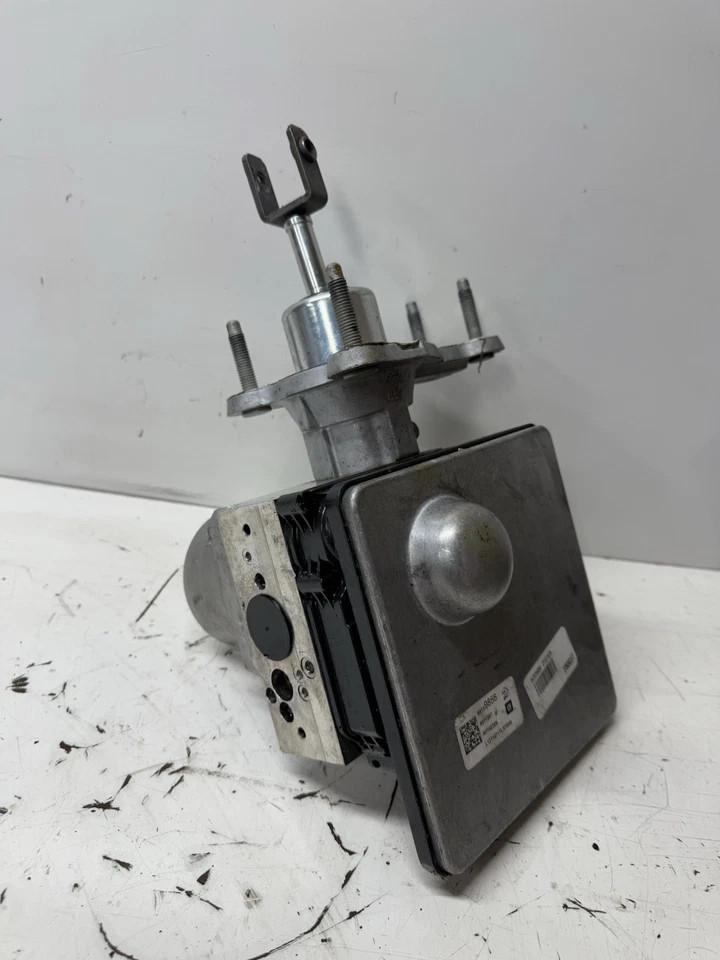 2021-2024 Chevrolet Tahoe ABS Brake Booster Module 85109852 OEM 2476