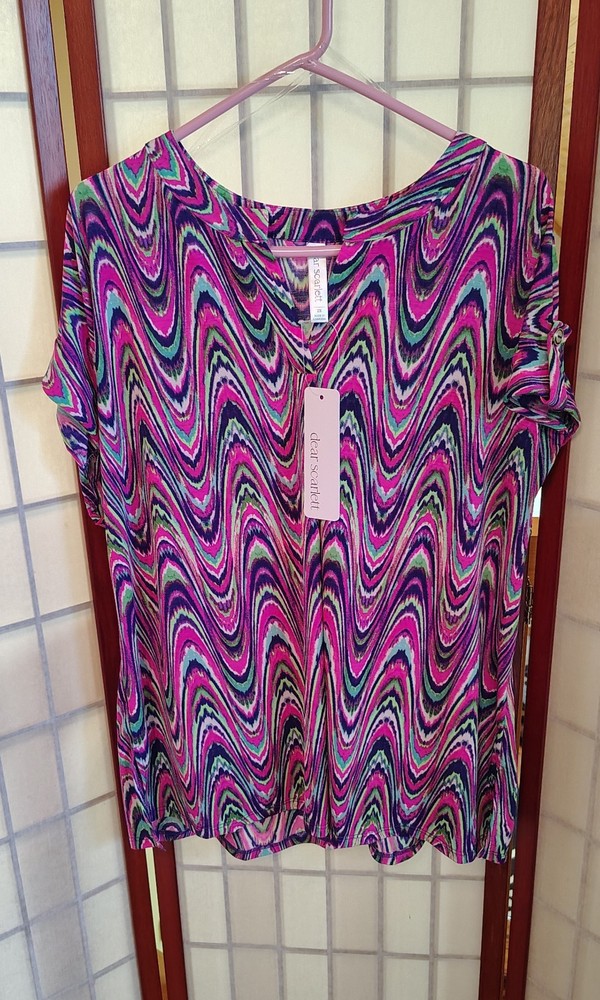 dear scarlett Women's Multicolor Geometric V-Neck Short Sleeve Blouse 2X