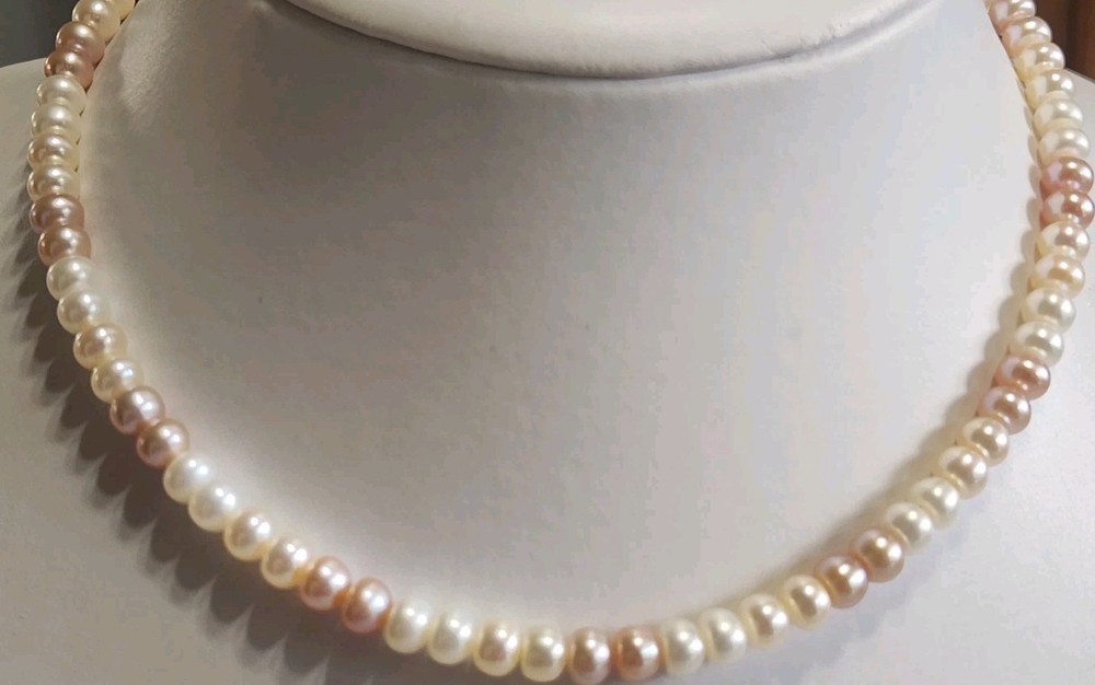 Freshwater?Pink &White Pearl Necklace 17.75