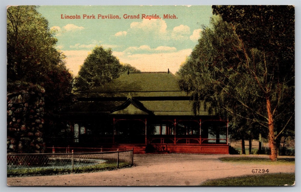 Lincoln Park Pavilion Grand Rapids MI C1912 Postcard N25