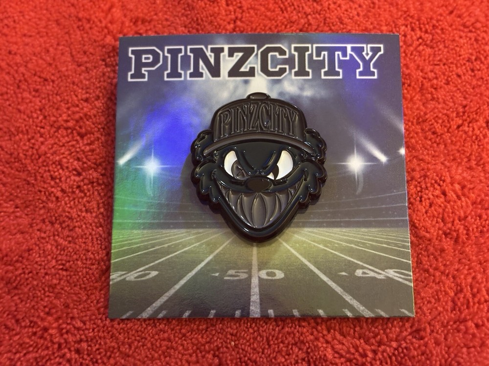 Pinzcity Scare Bear 4.0 Dark Green Gray Black Hat Pin in Philadelphia Eagles Colors