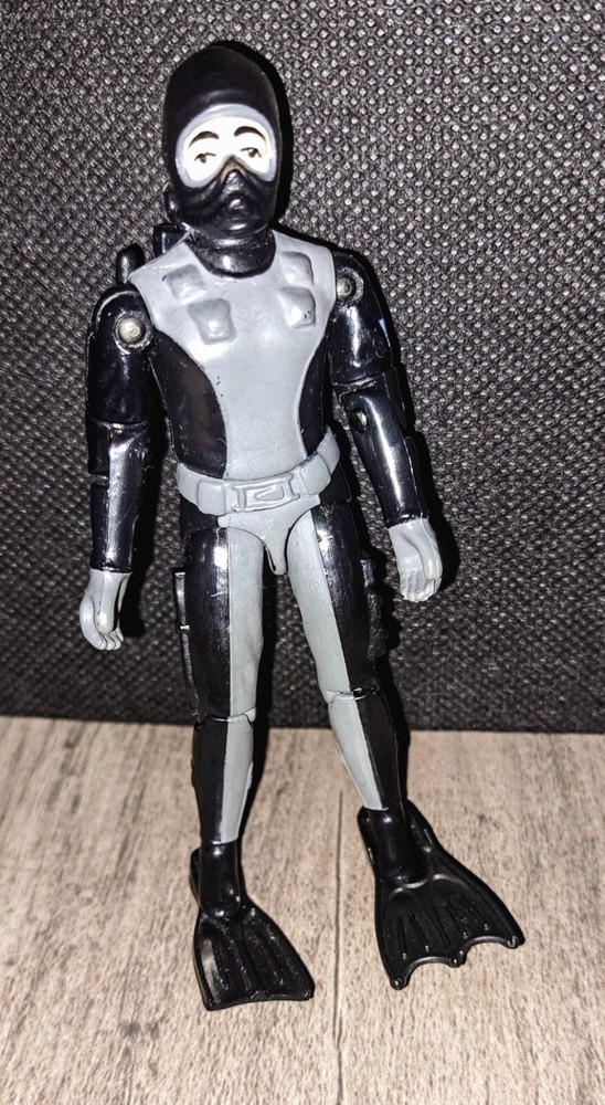 Vintage 1997 GI Joe Torpedo Action Figure With Original Accessories