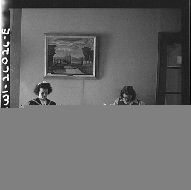 Photo:Interior Room Women Painting 1900s Vintage Photograph