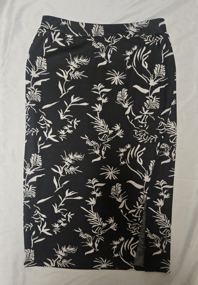 Marc New York Andrew Marc Maxi Pencil Skirt Black & White Floral Print  Medium