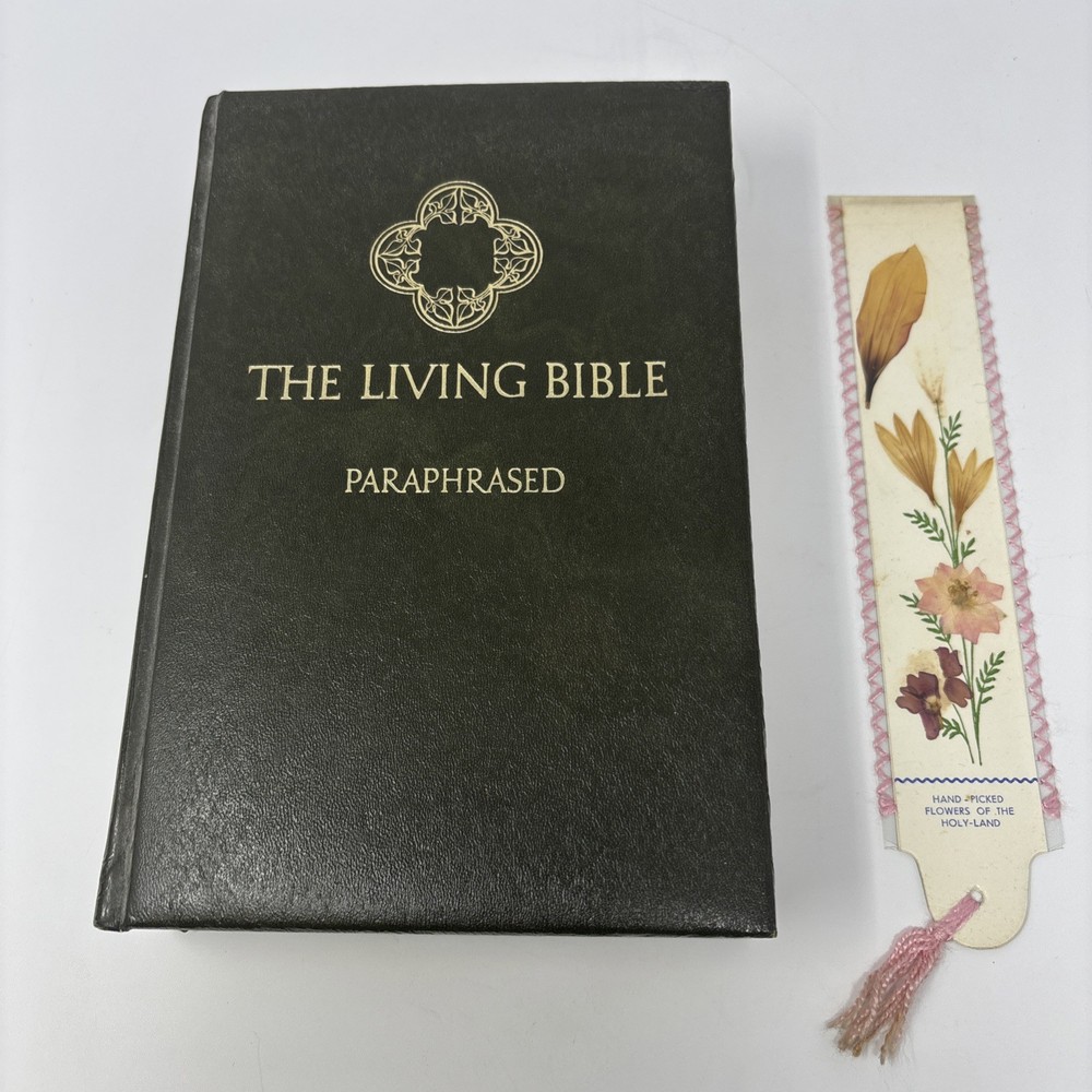 The Living Bible Paraphrased TYNDALE TLB 1973 Padded Green Hardcover