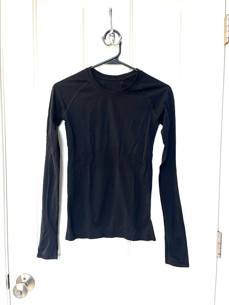 Athleta Momentum Seamless Black Long Sleeved Performance Top Size XXS