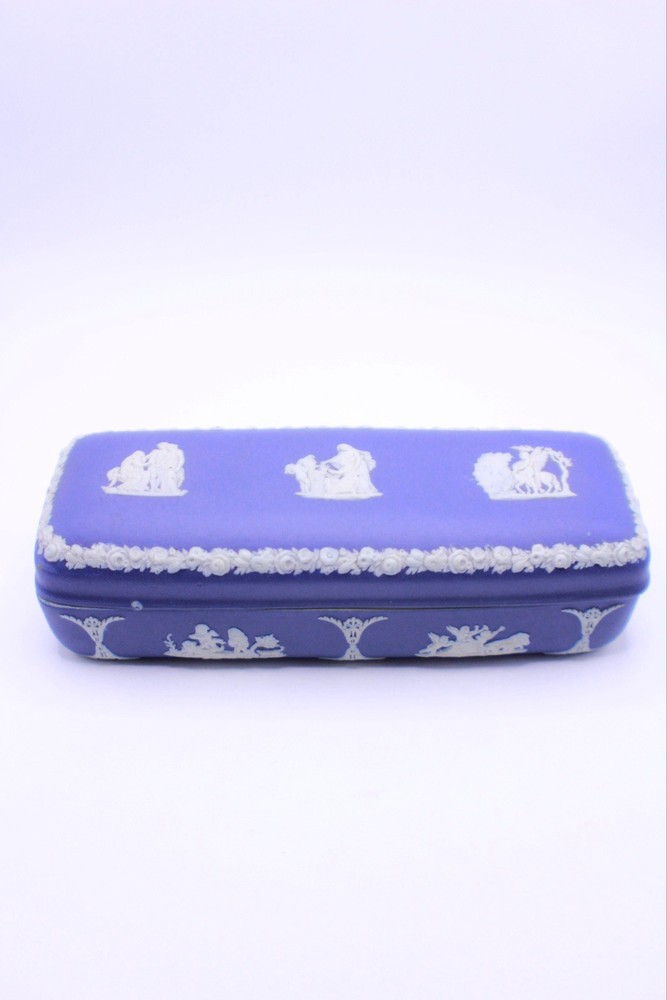 Antique Wedgwood Dipped Cobalt Blue Jasperware Covered Comb box made in England