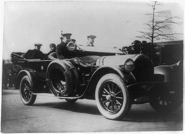 President & Mrs. Wilson,First Auto Ride after his illness,Woodrow Wilson,1919