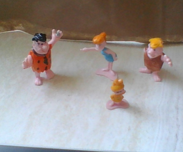Vintage 1976 FLINTSTONE FAMILY Imperial Toy Set 2
