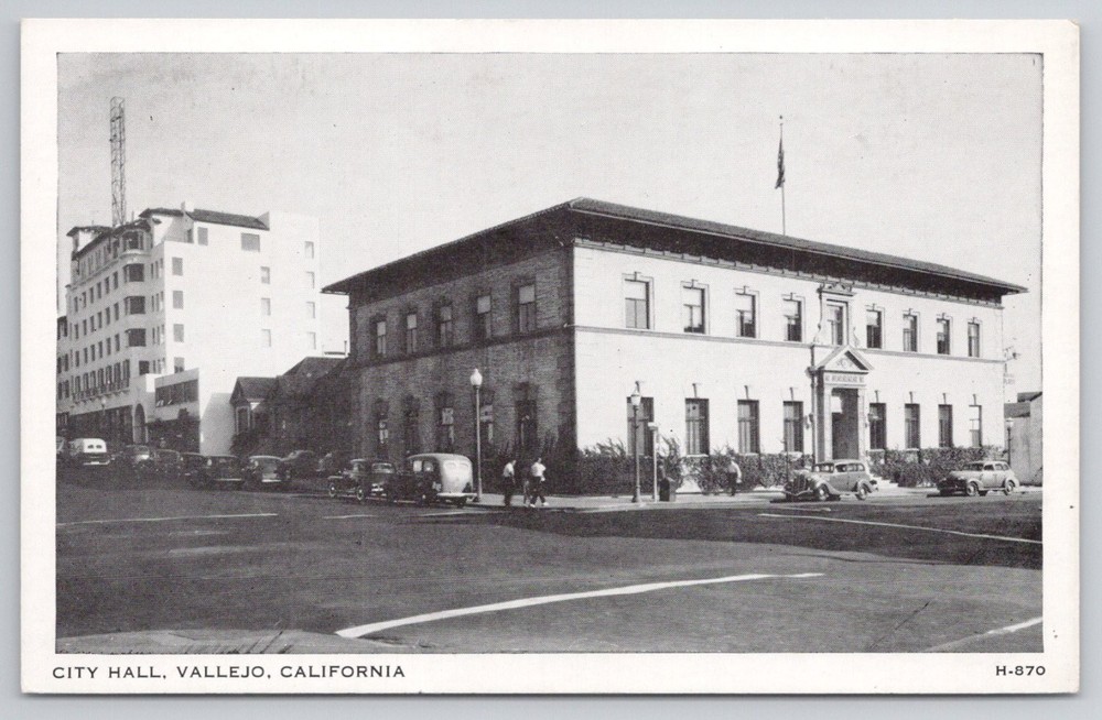 City Hall Vallejo California Vintage Postcard 1940s CA Architecture Cars