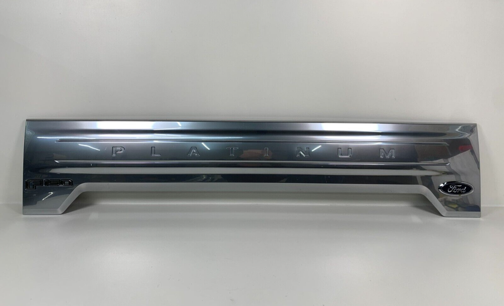 Nice!2018-2020 Ford F-150 Platinum Rear Tailgate Molding Trim Panel w/Emblems OE