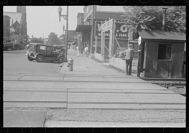Photo:London Ohio Main Street 1938 Summer Streetcars Automobiles Downtown
