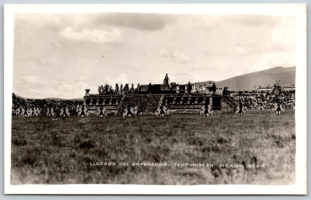 RPPC Teotihuacan Mexico Aztec Dance Performance Pyramid VINTAGE Postcard 10145