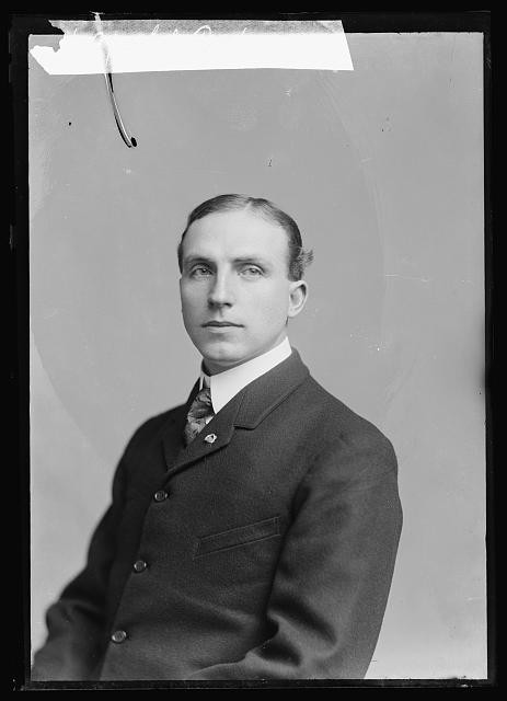 Photo:S.J. Pack Portrait 1903 1905 Studio Photograph