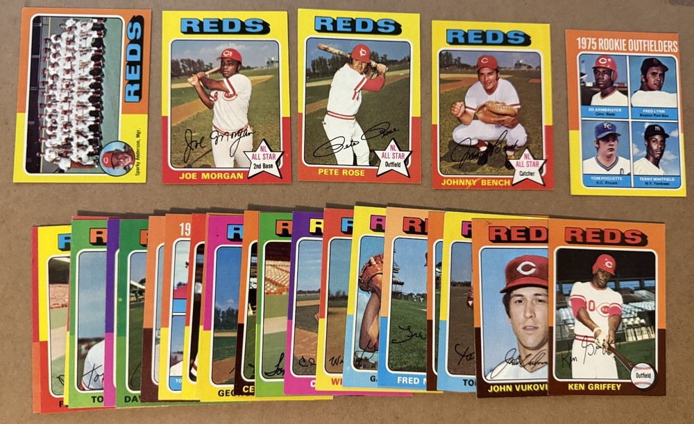 1975 Topps Cincinnati Reds Near Team Set - 27 of 28 Cards, Rose, Bench, Champs!