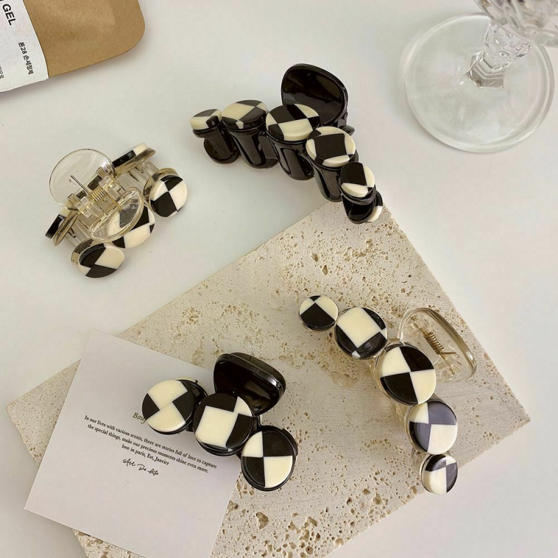 Women Hair Claw Korean Style Hair Clip Hair Accessories Checkerboard Shark Clip