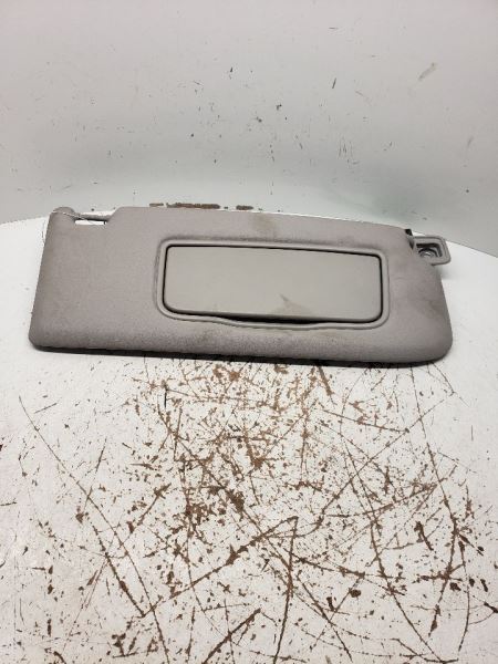 07-11 Volvo 40 Series Illuminated Passenger Sun Visor 1061593