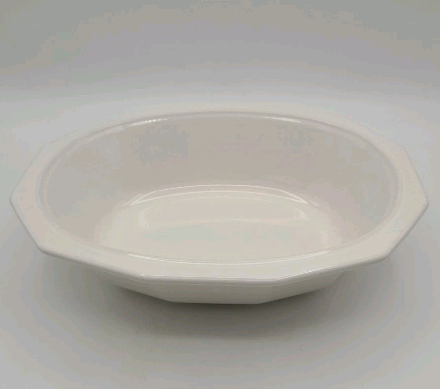 Vintage Pfaltzgraff Heritage White Stoneware 10.75