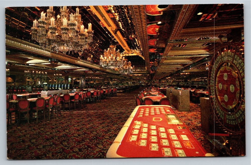 Vintage Golden Nugget Hotel Casino Interior Postcard Atlantic City NJ