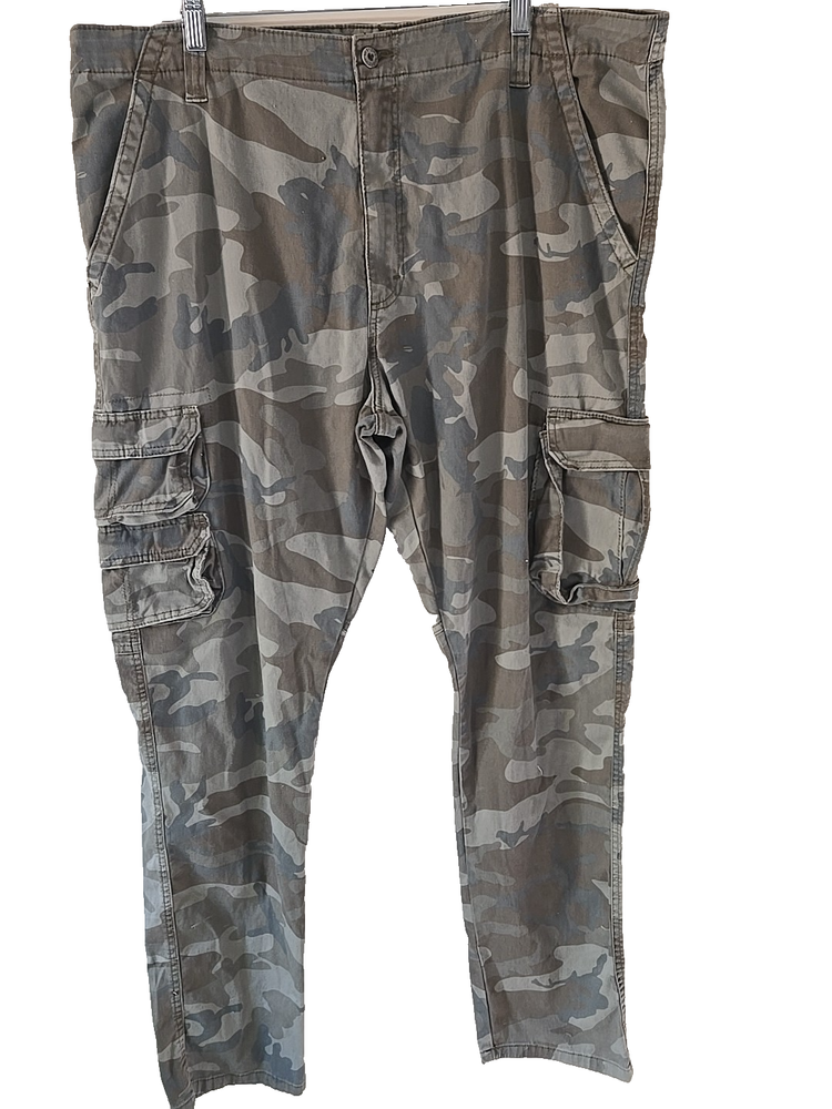 Wrangler Mens 40x32 Camo Cargo Pants Relaxed Fit Hunting Workwear Military Utili
