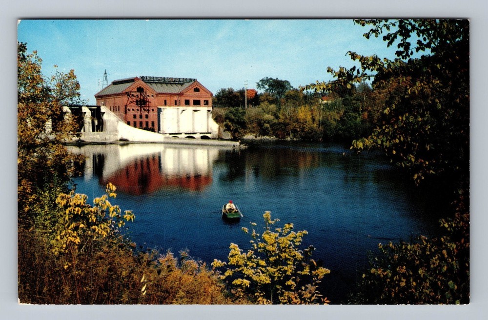 Grand Rapids MI-Michigan Croton Dam Fishing Below Vintage Postcard