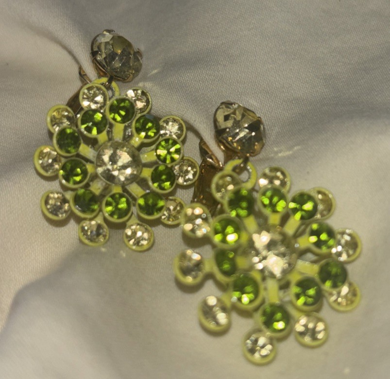 Vintage Chartreuse Green Floral Enamel Clip-on Earrings With Rhinestones