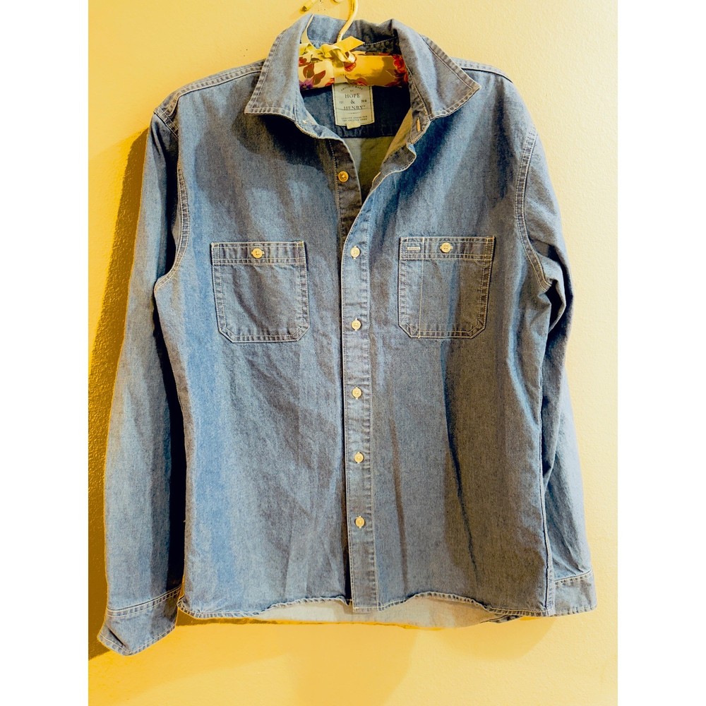 HOPE & HENRY Denim Shirt Womens Size M Blue Long Sleeve Button Up Organic Cotton