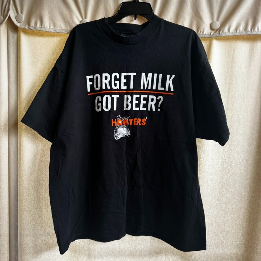 Vintage Hooters T Shirt XXL Black Forget Milk Got Beer Graphic Funny Bar Tee
