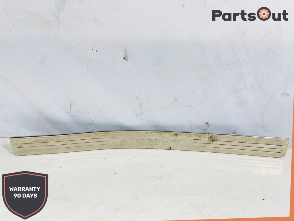 08-14 MERCEDES W204 C300 FRONT RIGHT SIDE DOOR SILL SCUFF PLATE TRIM OEM