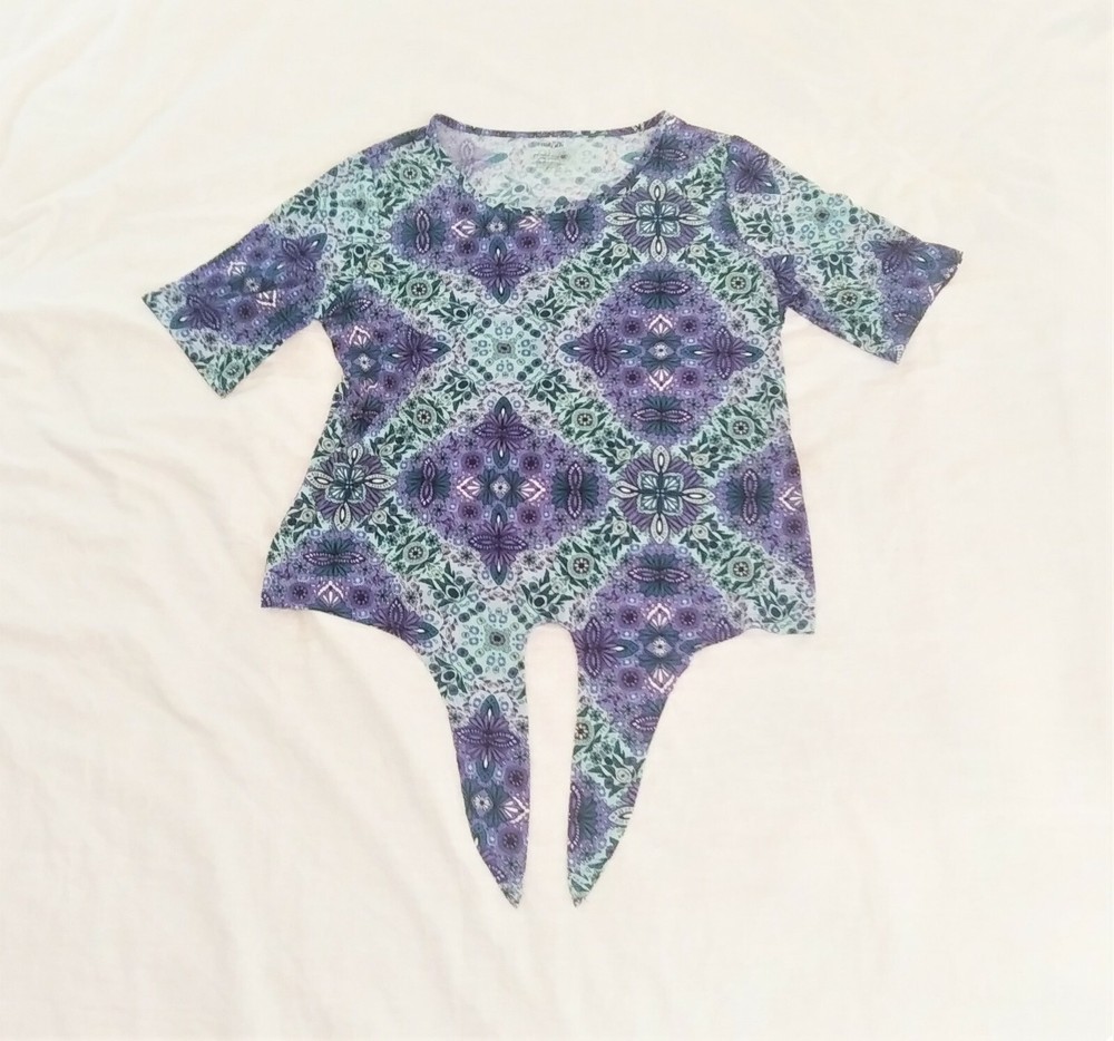 East 5th Women's Tie-Hem blouse Purple Short Sleeve Size Large.