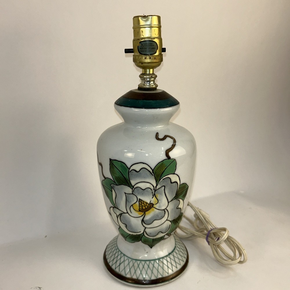 Vintage Porcelain Table Lamp With Magnolia Motif Works