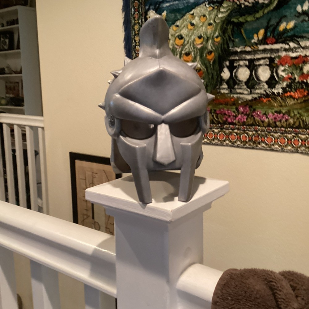 Gladiator helmet