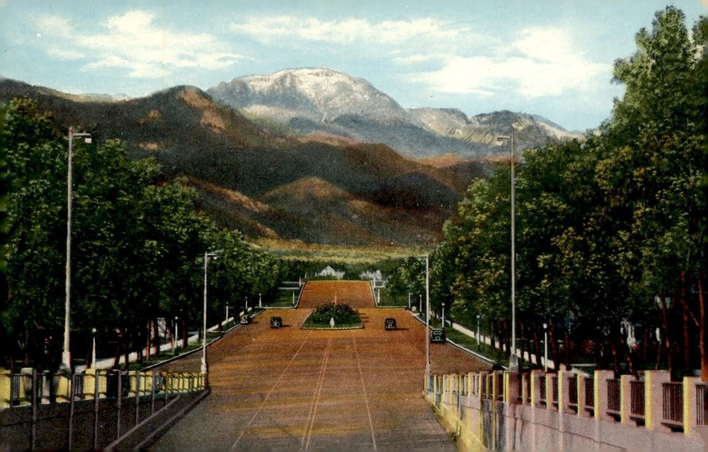 Pikes Peak, Platte Avenue, Colorado Springs Postcard