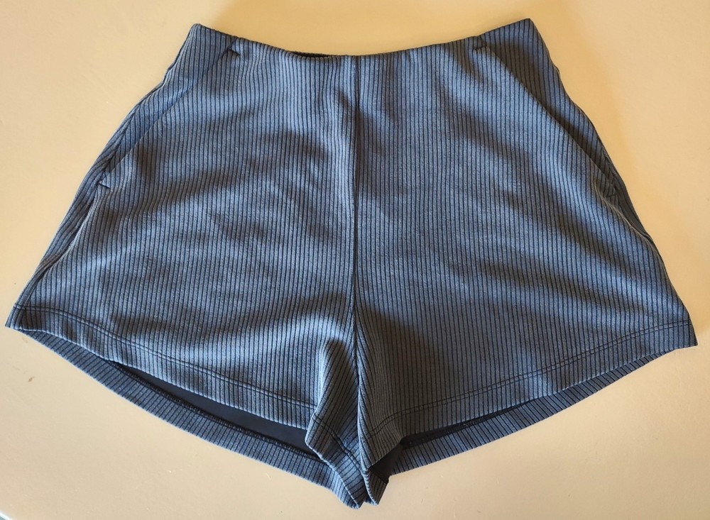 Lululemon Ribbed Softstreme High-Rise Short 2