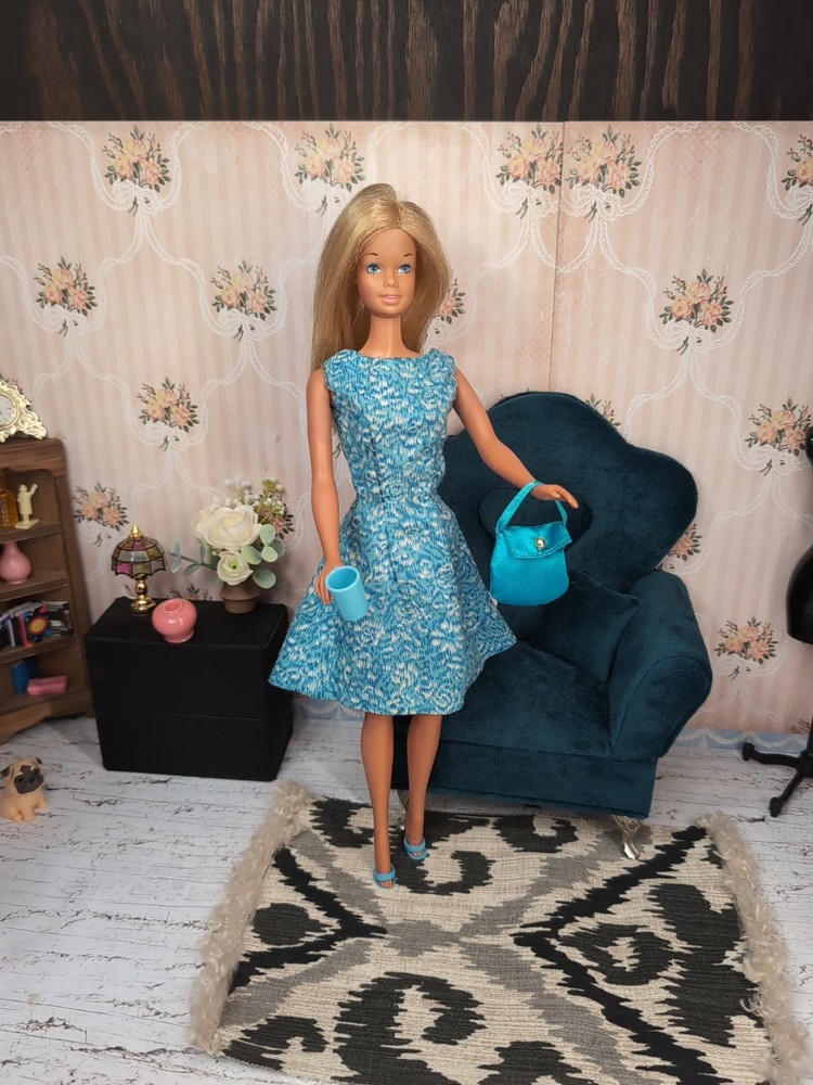 Vintage Barbie Outfit - Mattel Cut & Sew Dress & Mules + Purse, Mug
