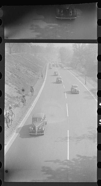 Photo:Washington DC Rock Creek Parkway Construction 1939 Cars Bicyclists