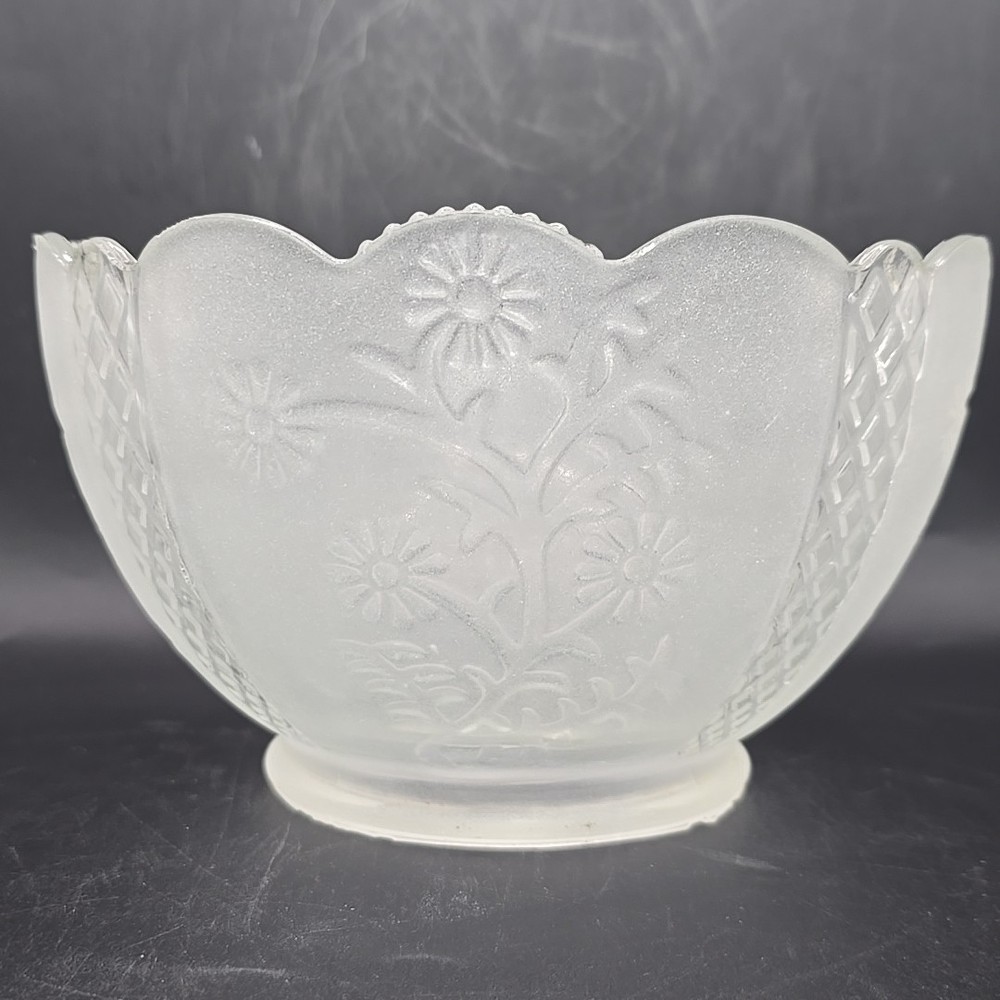 Vintage Frosted Embossed Daisy Glass Lattice Lamp Shade 2 7/8