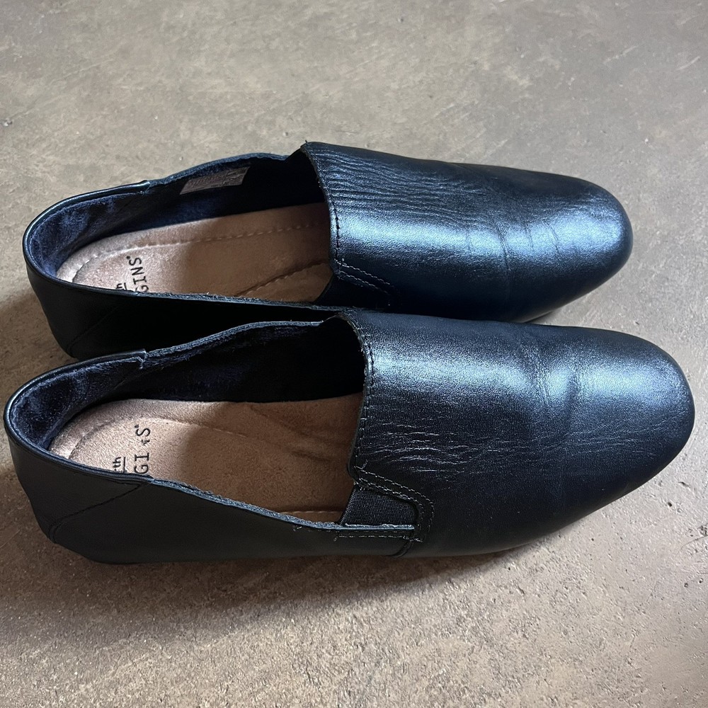 Earth Origins Womens Size 7.5 Black Leather Slip-On Flats Comfort Ballet Style