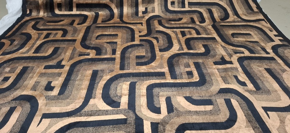 VELVET GEOMETRIC UPHOLSTERY FABRIC 3.9 METRE  BLACK AND BRONZE, SUPERB QUALITY.