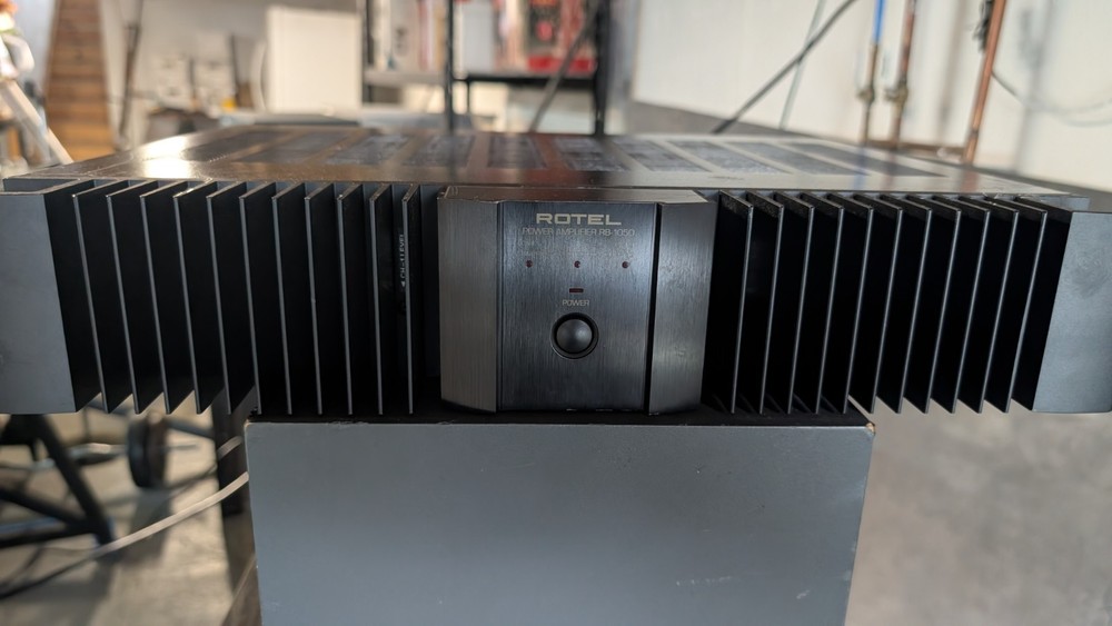 Rotel RB-1050 2 Channel Power Amplifier Black With Power Cord