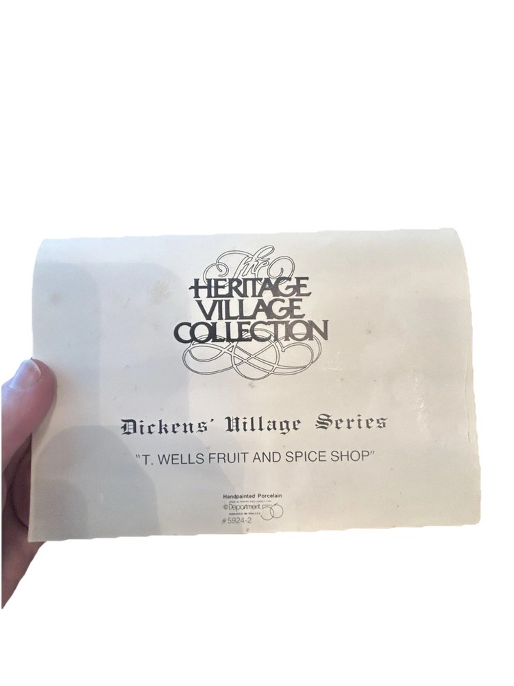 Dept 56 Dickens Village T Wells Fruit Spice Shop 5924-2 with Box No Light