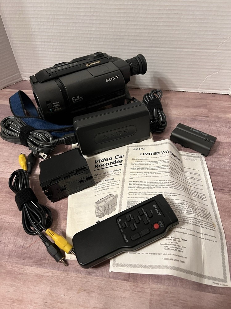 Sony Handycam Vision CCD-TRV15 8mm Video Camcorder Bundle & Bag Working