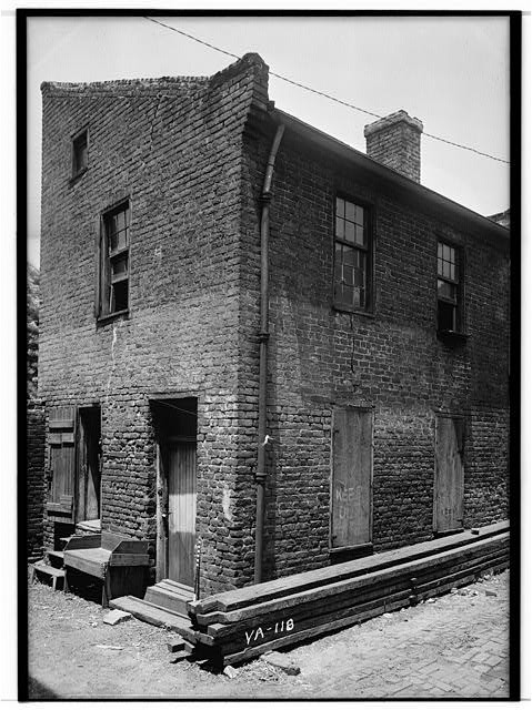 Photo:Richmond Virginia 1900s 2216-2218 East Main Street Double House