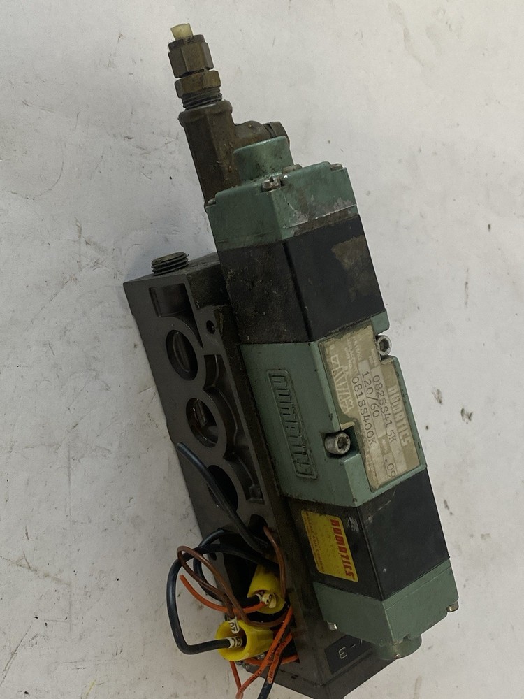NUMATICS 082SS415K PNEUMATIC SOLENOID VALVE   With Manifold