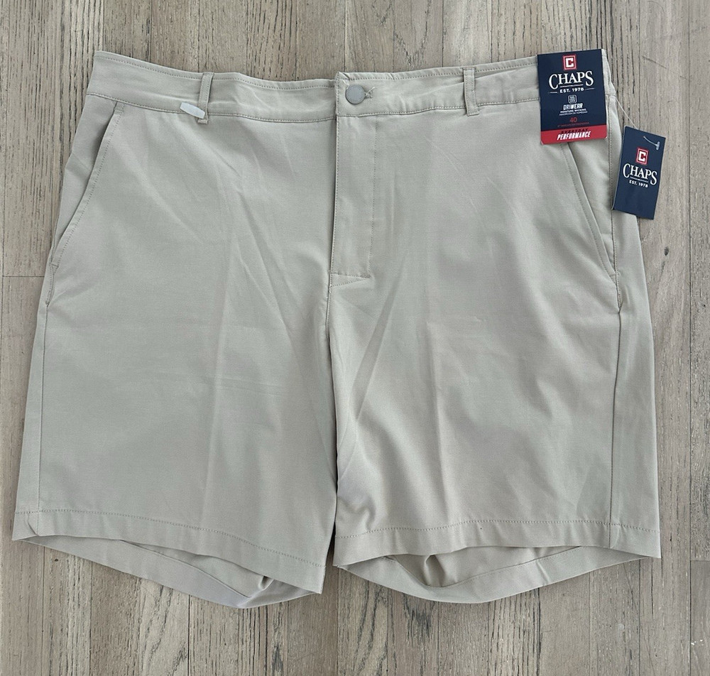 Chaps Mens Hampton Khaki Performance Stretch Cargo Shorts Size 40 Zip Pocket NWT