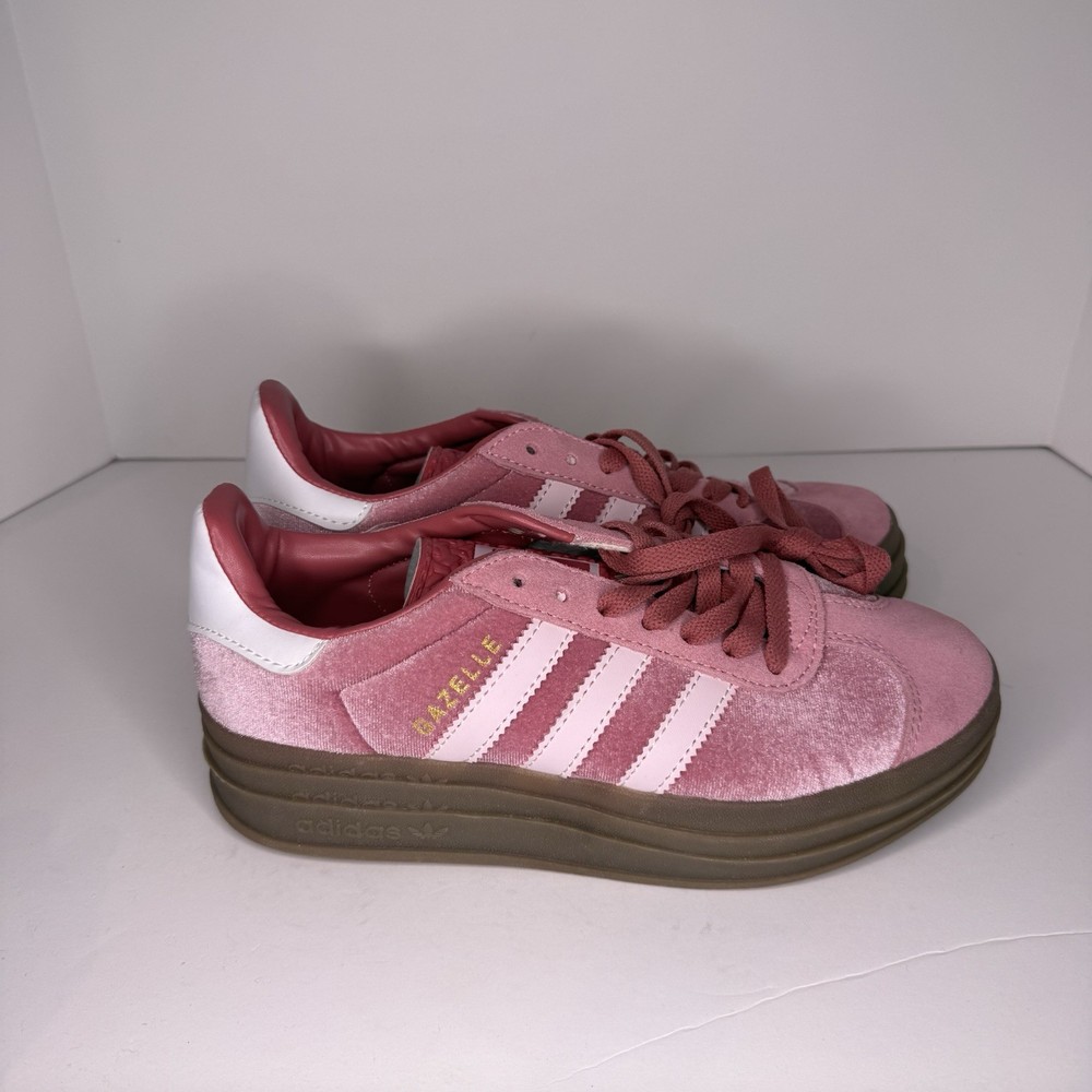 Adidas Women's Gazelle Bold Gum Velvet 'Sandy Pink' - IG4389 Size 5.5