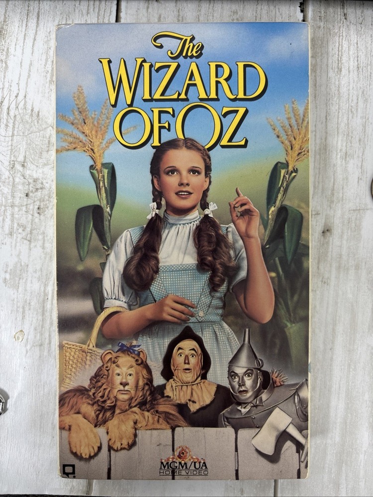 Vintage The Wizard of Oz VHS 1991 Collectible Excellent Condition Classic Film