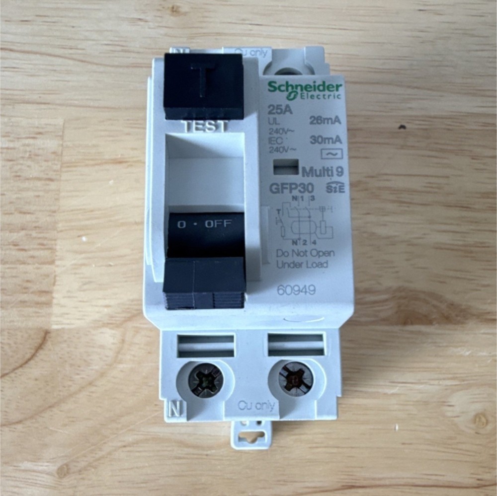 Schneider Electric GFP30 25A 240V AC DIN Rail GFI Circuit Breaker