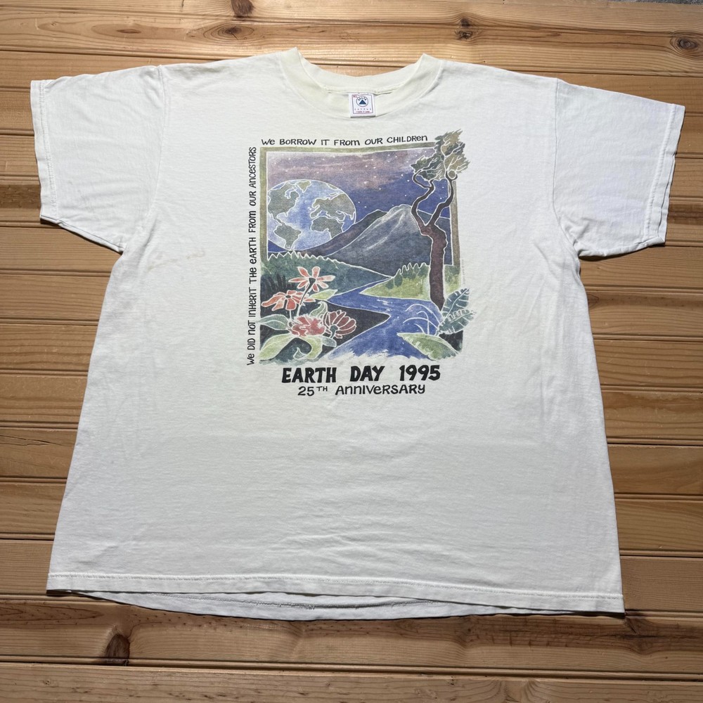 Vintage 1995 Earth Day 25th Anniversary Nature Planet Graphic T-Shirt USA - XL