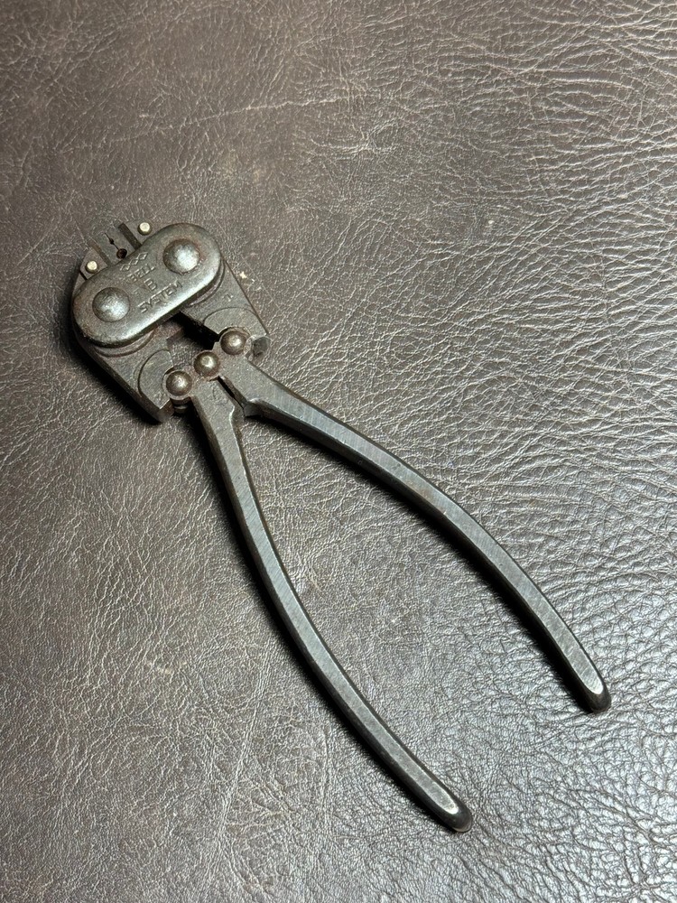 RARE Antique Tool Bell Systems B Linemans Wire Holder Holding Telephone Tool